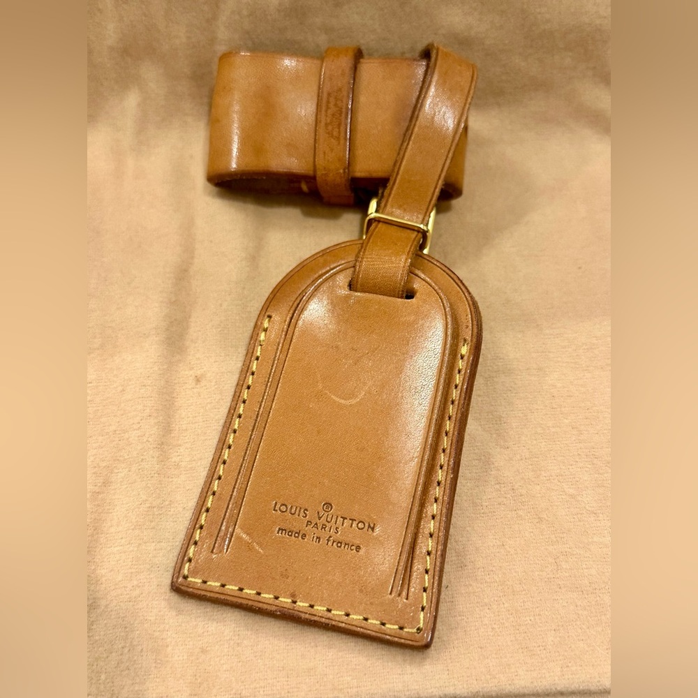 Louis Vuitton Vachetta Luggage Tag And Poignet Set